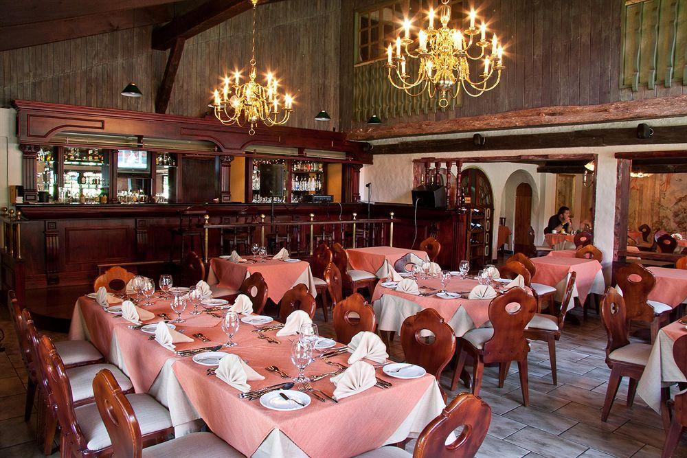 Hotel Chalet Tirol エレディア レストラン 写真