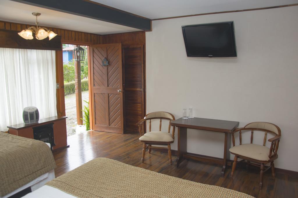 Hotel Chalet Tirol エレディア 部屋 写真