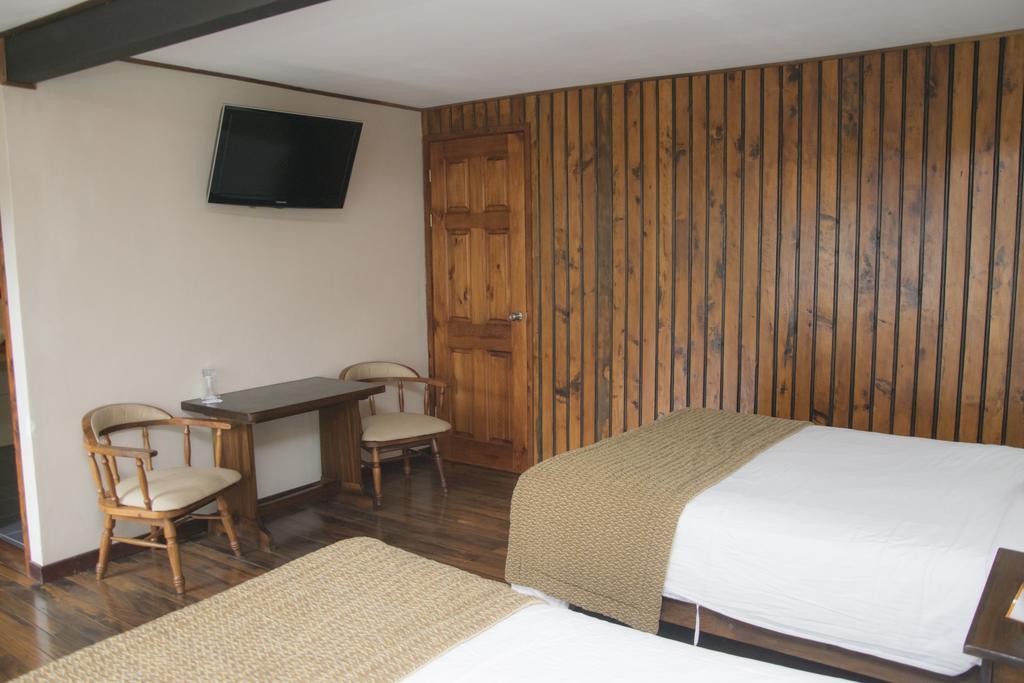 Hotel Chalet Tirol エレディア 部屋 写真