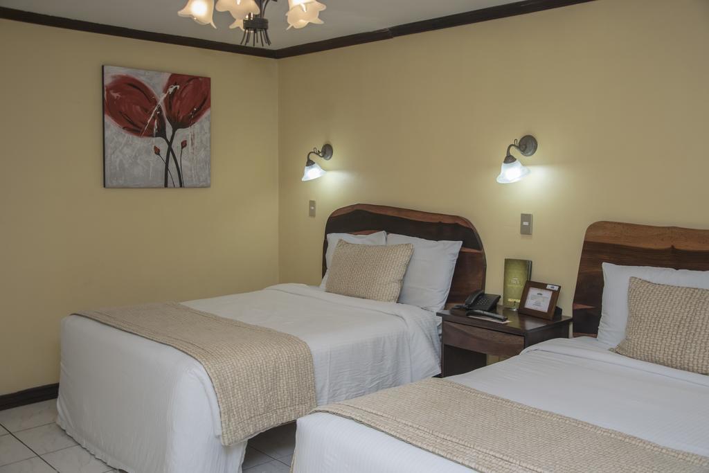 Hotel Chalet Tirol エレディア 部屋 写真