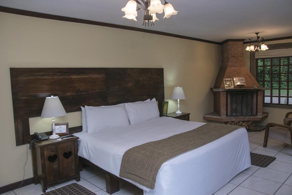 Hotel Chalet Tirol エレディア 部屋 写真